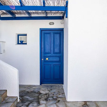 Breeze Naousa (Paros)